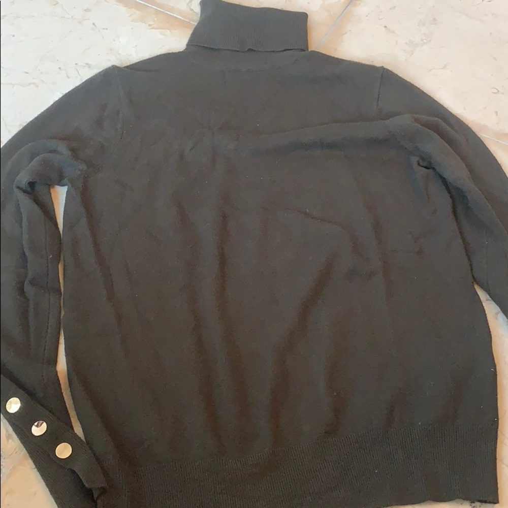 Turtle neck - Picture 3 of 3